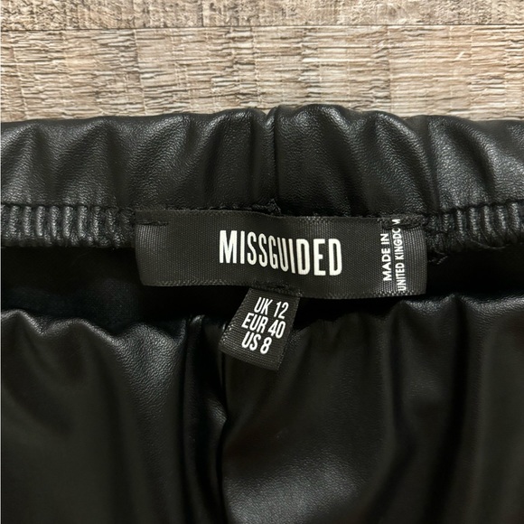 Faux leather leggings - Picture 2 of 3